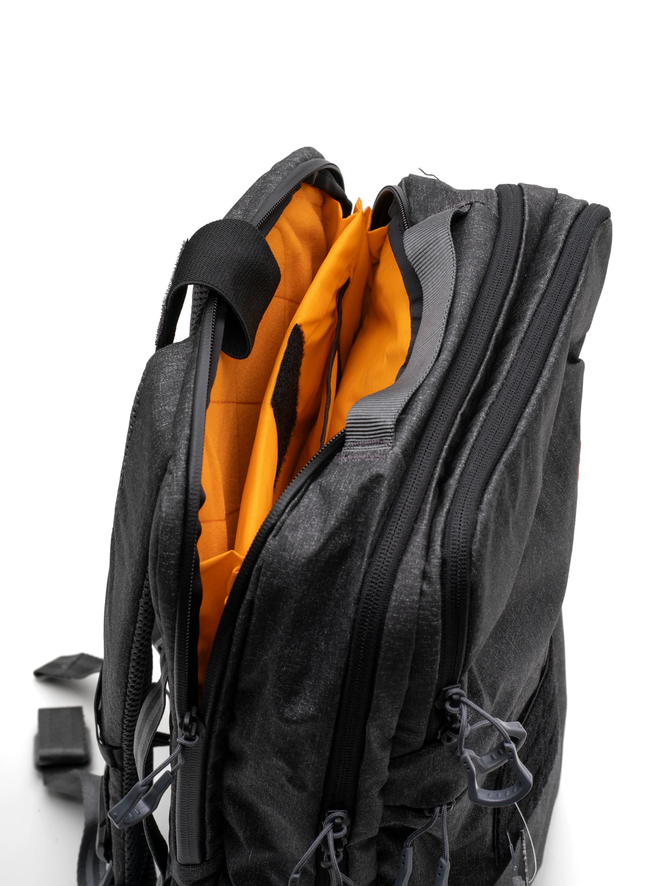 Spyderco X Vanquest® Addax-18™ Backpack - Image 6