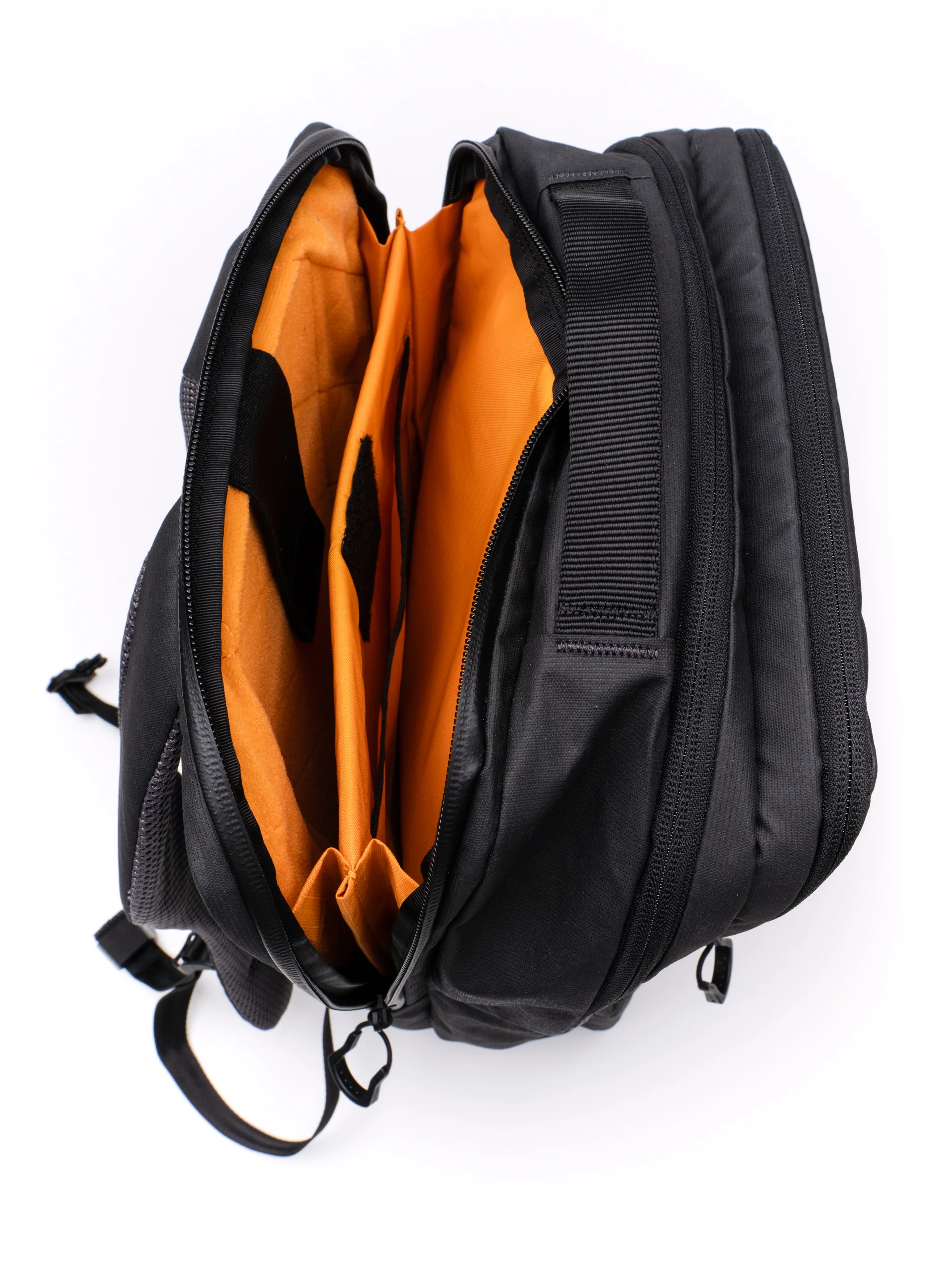 Spyderco X Vanquest® Addax-25™ Backpack - Image 4
