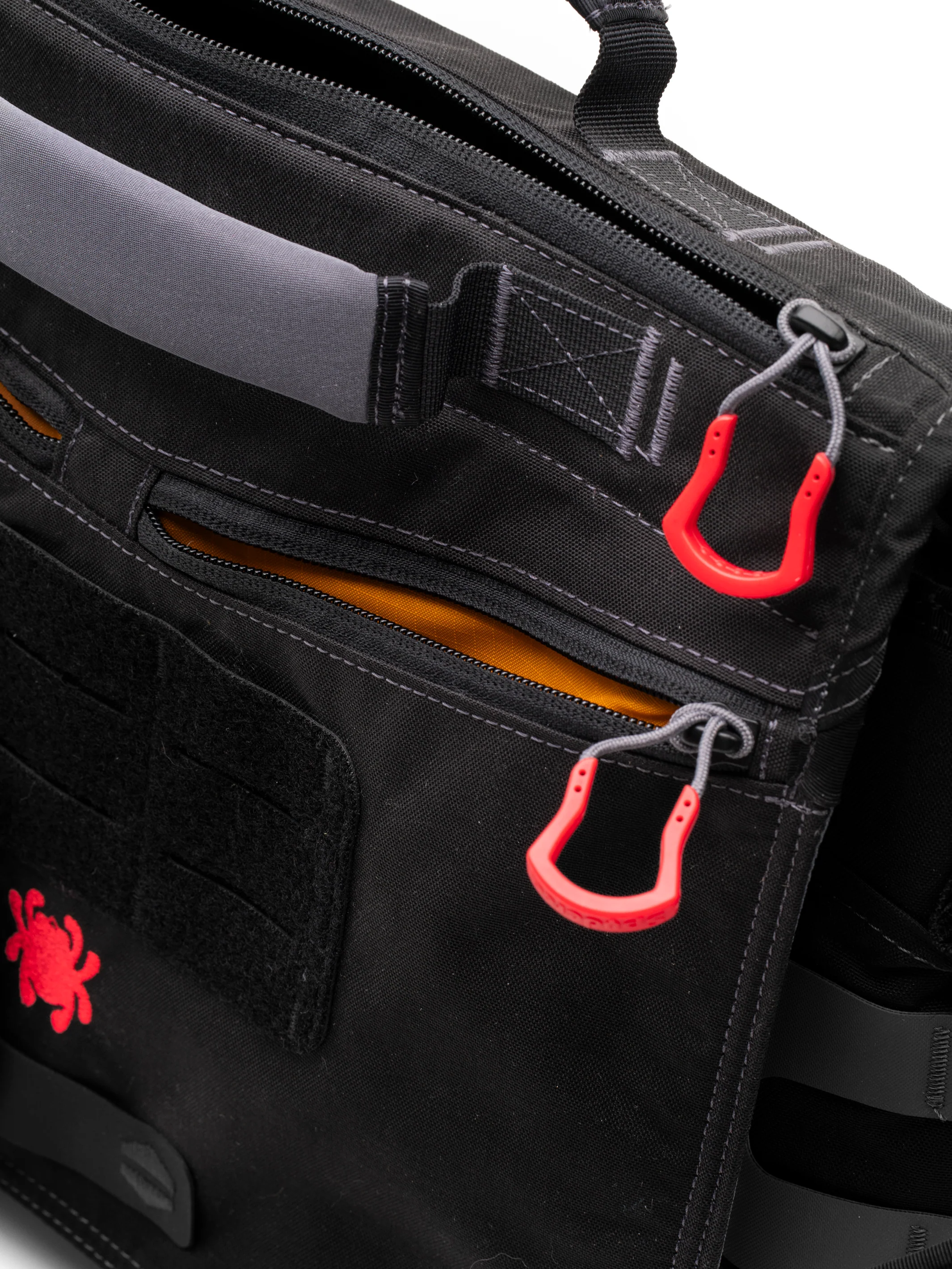 Spyderco X Vanquest® Envoy-13™ Messenger Bag - Image 5